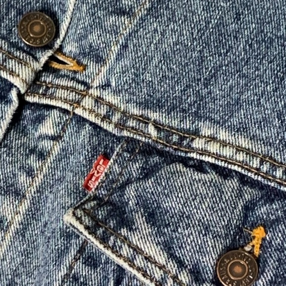 Levis Men’s Jean Jacket Size Large Cropped Denim 100% Cotton - Picture 12 of 16